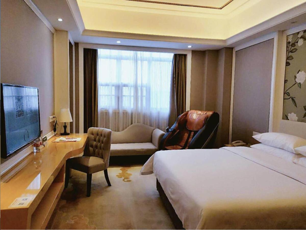 เวียนนา อินเตอร์เนชั่นแนล เสินเจิ้น เทียนอัน ดิจิทัล ซิตี้ Hotel เซินเจิ้น ภายนอก รูปภาพ