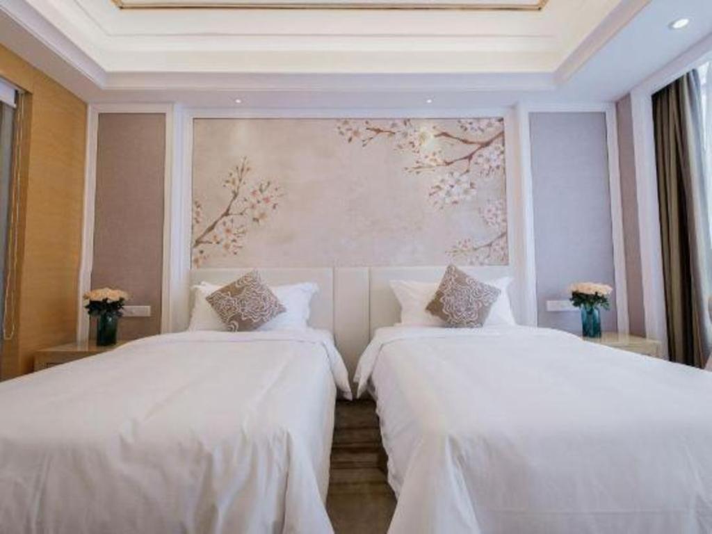 เวียนนา อินเตอร์เนชั่นแนล เสินเจิ้น เทียนอัน ดิจิทัล ซิตี้ Hotel เซินเจิ้น ภายนอก รูปภาพ