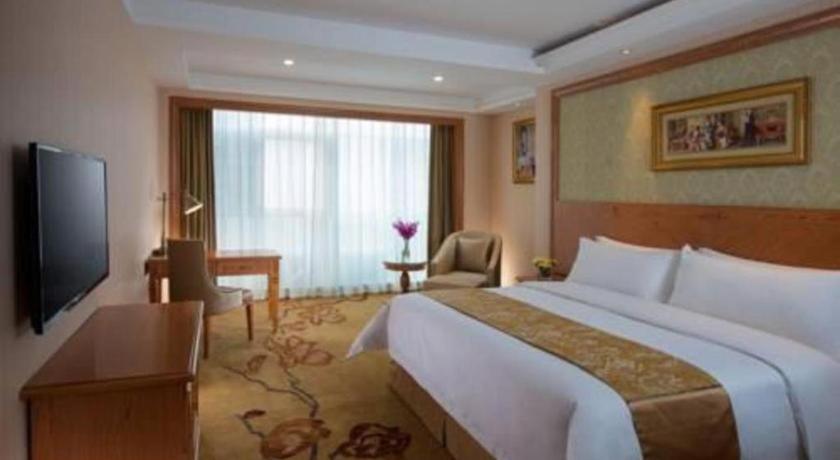 เวียนนา อินเตอร์เนชั่นแนล เสินเจิ้น เทียนอัน ดิจิทัล ซิตี้ Hotel เซินเจิ้น ภายนอก รูปภาพ